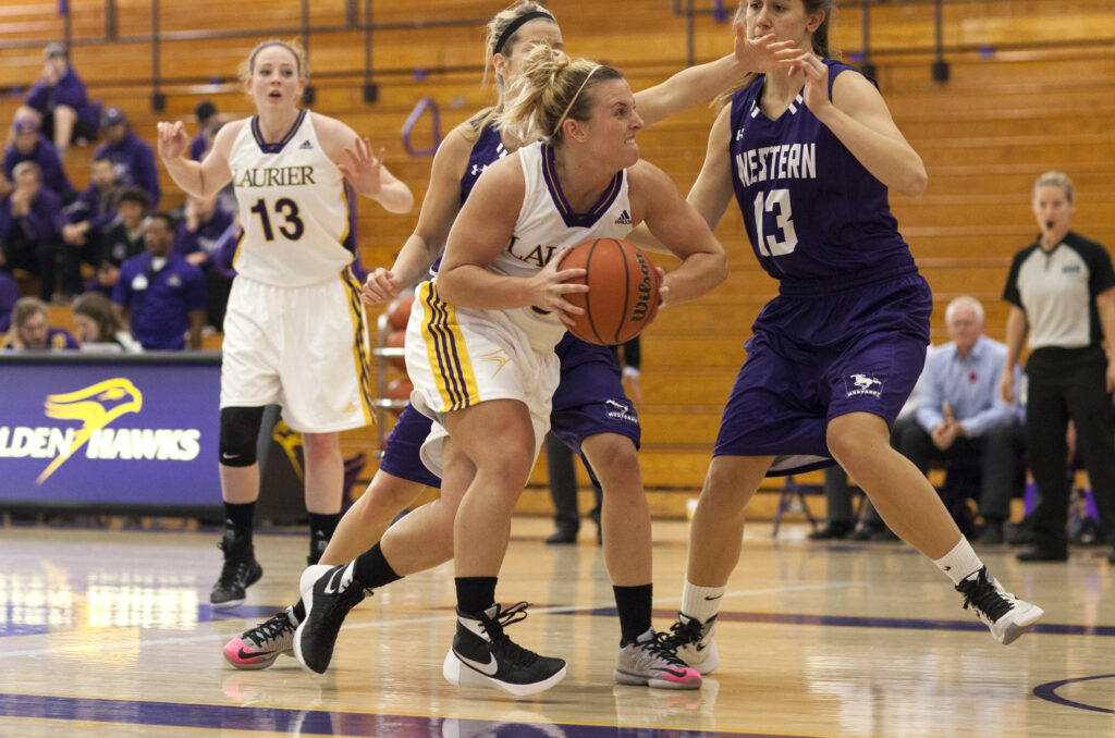 Many mistakes stymie Hawks