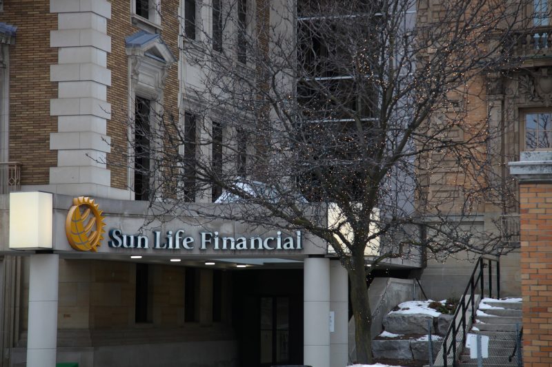Picture of a tall building that reads "sun life financial" 